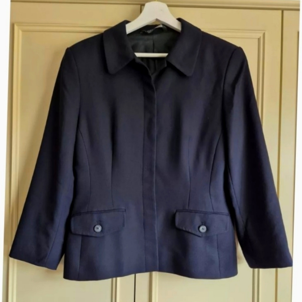 Laura Ashley Women's blazer- Navy blue Sz 8